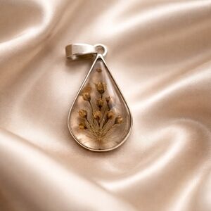 Vintage sterling silver 950 handmade resin flower pendant
